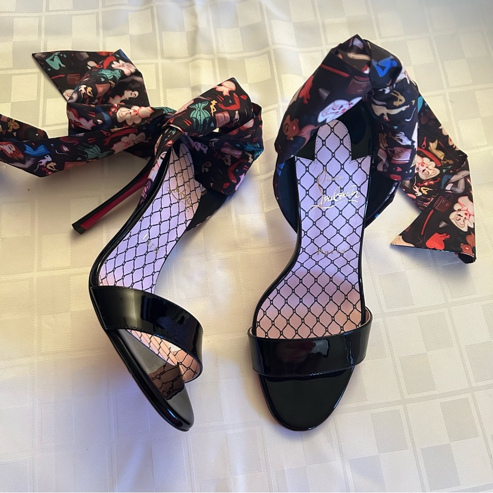 Christian Louboutin Heels Black